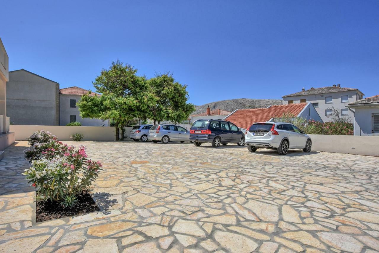 Villa Magena - Luxury Apartments In Pag Center Pag Town Esterno foto